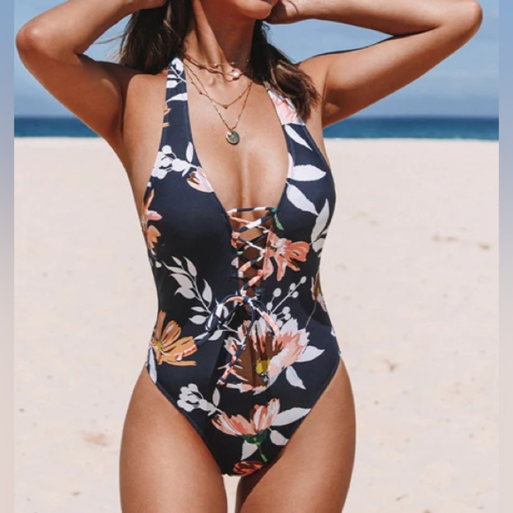 New cupshe women’s swimsuit